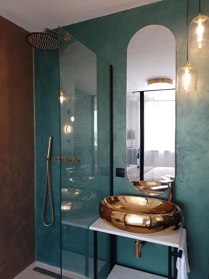Alexa D'Oro Rooms Krakow